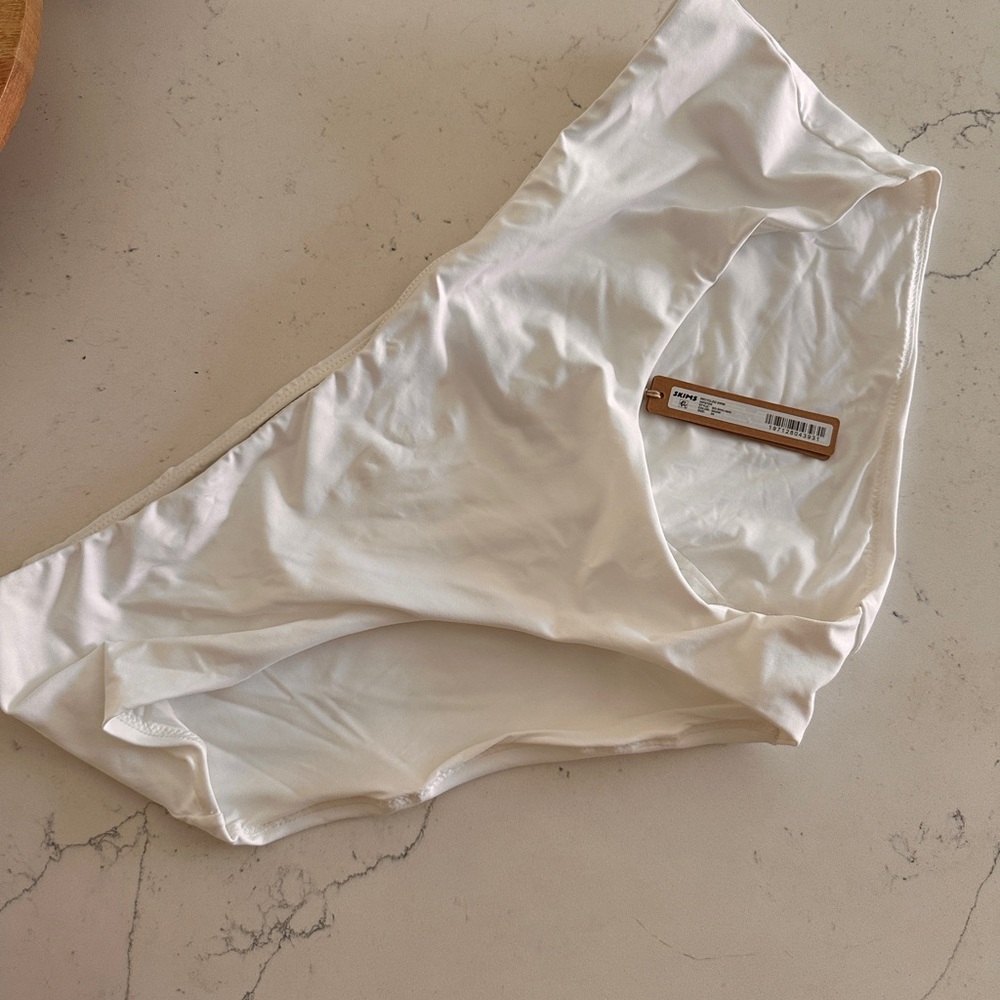 Skims Recycled Swim NWT Hipster